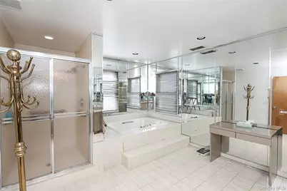 28 Polo Road, Great Neck, NY 11023 - Photo 18