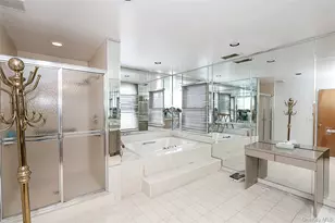 28 Polo Rd, Great Neck, NY 11023 - Photo 18