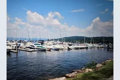 F-15 Half Moon Bay Marina, Croton on Hudson, NY 10520 - Photo 6