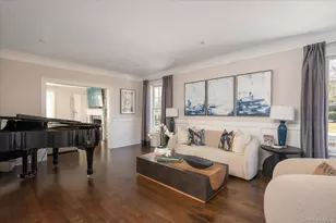 365 Split Rock Rd, Syosset, NY 11791 - Photo 8