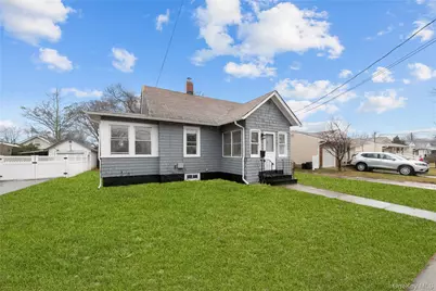 172 Juanita Avenue, Freeport, NY 11520 - Photo 2