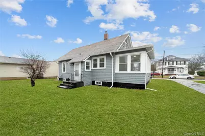 172 Juanita Avenue, Freeport, NY 11520 - Photo 32