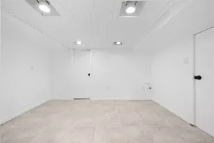 172 Juanita Ave, Freeport, NY 11520 - Photo 28