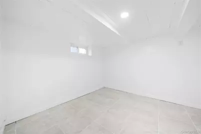 172 Juanita Avenue, Freeport, NY 11520 - Photo 20