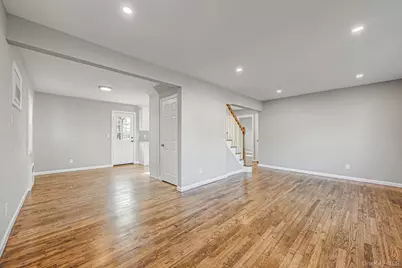 540 Mitchell Street, Uniondale, NY 11553 - Photo 6