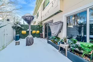 97 Drexelgate Ct, Middle Island, NY 11953 - Photo 4