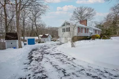 22 Glenview Avenue, Northport, NY 11768 - Photo 2