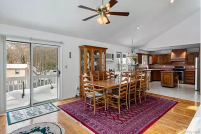 22 Glenview Avenue, Northport, NY 11768 - Photo 16