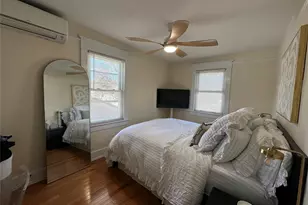 5 Fairmount St, Huntington, NY 11743 - Photo 2