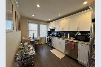 5 Fairmount Street #3, Huntington, NY 11743 - Photo 4