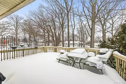 75 Freedman Avenue, Nanuet, NY 10954 - Photo 8