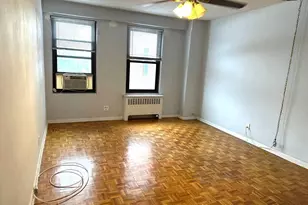 181 Pearsall Dr, Mount Vernon, NY 10552 - Photo 2