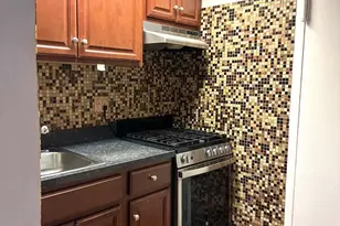 181 Pearsall Dr, Mount Vernon, NY 10552 - Photo 4