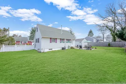 15 Lehigh Avenue, Centereach, NY 11720 - Photo 24