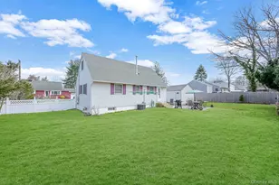 15 Lehigh Ave, Centereach, NY 11720 - Photo 24