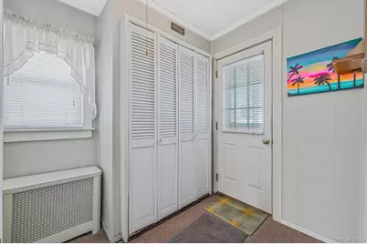 704 S 5th Street, Lindenhurst, NY 11757 - Photo 18