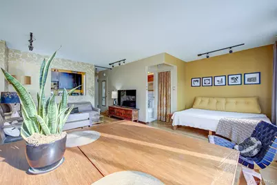 201 W 21st Street #9G, New York, NY 10011 - Photo 4