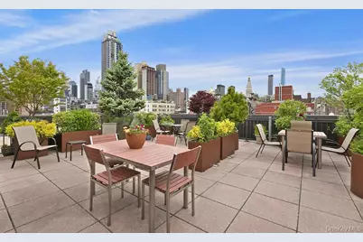 201 W 21st Street #9G, New York, NY 10011 - Photo 16