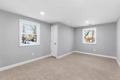 1395 Gardiner Drive, Bay Shore, NY 11706 - Photo 18