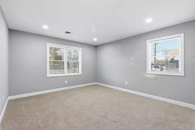 1395 Gardiner Drive, Bay Shore, NY 11706 - Photo 12