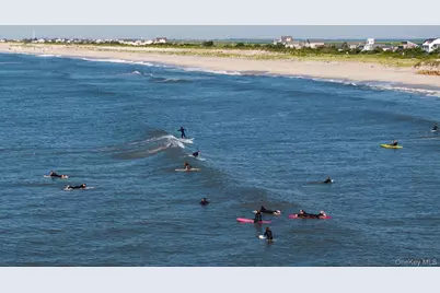 2 Cottage Walk, Babylon, NY 11702 - Photo 6