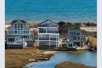 2 Cottage Walk, Babylon, NY 11702 - Photo 1