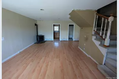 219 Elm Road, Mahopac, NY 10541 - Photo 2