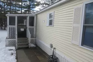 723 Beekman Rd, Hopewell Junction, NY 12533 - Photo 4