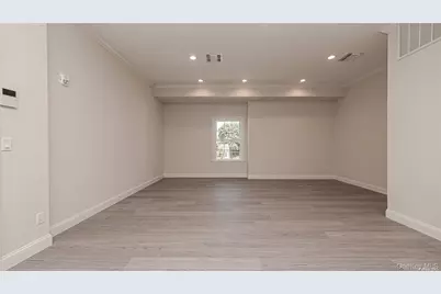 776 Fulton Street #2D, Farmingdale, NY 11735 - Photo 10