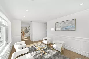 11 Edcris Ln, Huntington, NY 11743 - Photo 14