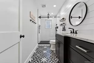 20 Westbridge Dr, Babylon, NY 11702 - Photo 10