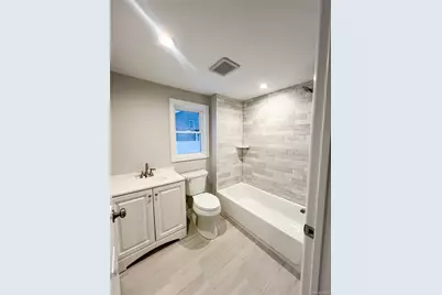 800 Deer Park Avenue #Bottom Floor, North Babylon, NY 11703 - Photo 10