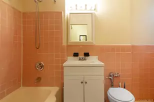 70 Sherman Ave, Yonkers, NY 10705 - Photo 16