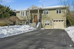 4 Stell Ln, East Northport, NY 11731 - Photo 2