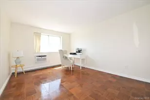 320 E Shore Rd, Great Neck, NY 11023 - Photo 22