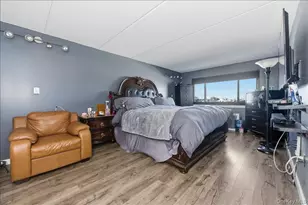 725 Miller Ave, Freeport, NY 11520 - Photo 10