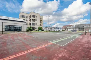 725 Miller Ave, Freeport, NY 11520 - Photo 22