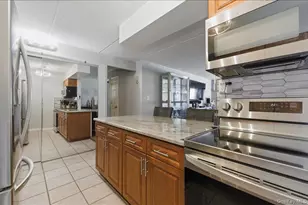 725 Miller Ave, Freeport, NY 11520 - Photo 8