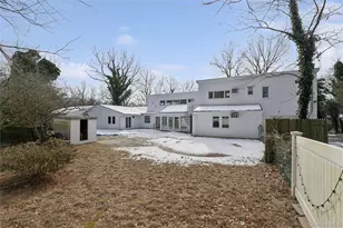 549 Woodbury Rd, Cold Spring Harbor, NY 11724 - Photo 46