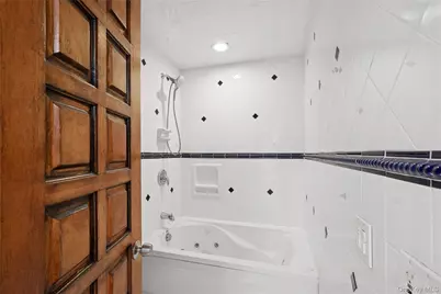 549 Woodbury Road, Cold Spring Harbor, NY 11724 - Photo 40