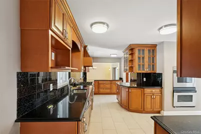 549 Woodbury Road, Cold Spring Harbor, NY 11724 - Photo 14