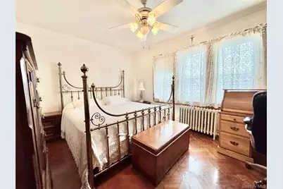 2037 149th Street, Whitestone, NY 11357 - Photo 10