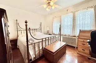 20-37 149th St, Whitestone, NY 11357 - Photo 10