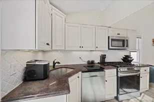 5 James St, East Rockaway, NY 11518 - Photo 12