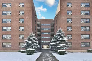 211-06 75th Ave, Bayside, NY 11364 - Photo 18