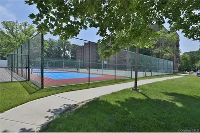 211-06 75th Avenue #2E, Bayside, NY 11364 - Photo 16