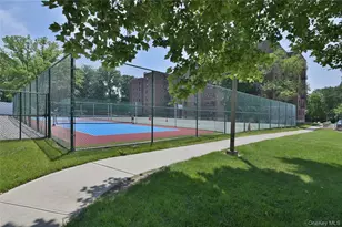 211-06 75th Ave, Bayside, NY 11364 - Photo 16