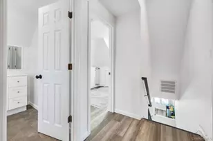 10 Petal Ln, Hicksville, NY 11801 - Photo 22