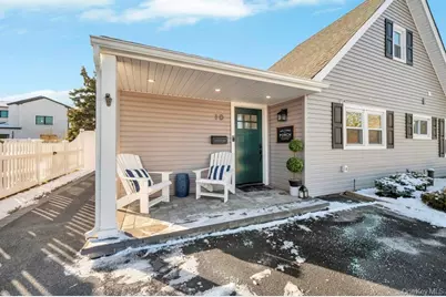 10 Petal Lane, Hicksville, NY 11801 - Photo 28