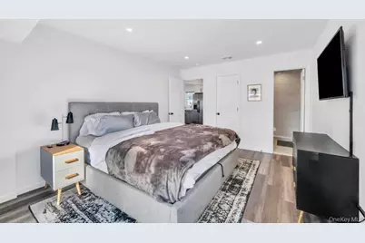 10 Petal Lane, Hicksville, NY 11801 - Photo 16